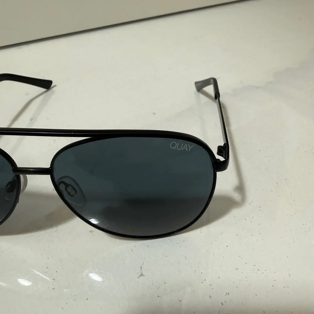Quay Australia Dark Lens Aviator unisex Sunglasses